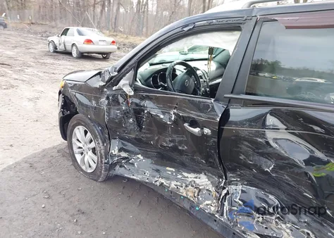 2011 Kia Sorento Lx V6 from USA, damaged, VIN 5XYKTDA28BG069832